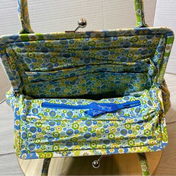 VERA BRADLEY Eloise Quilted Kiss-Lock Shoulder Bag In Lemon Parfait Green - Picture 5 of 10